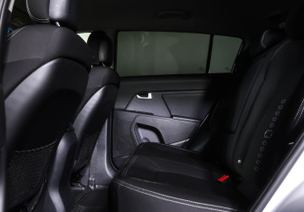 Подержанный автомобиль Kia Sportage 2014 года (12 фото)