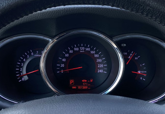 Подержанный автомобиль Kia Sorento 2012 года (24 фото)