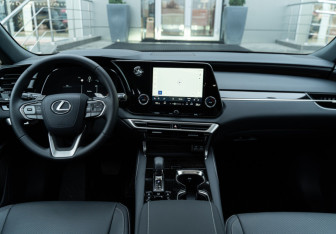 Новый Lexus RX 2025 (9 фото)