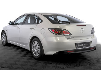 Подержанный автомобиль Mazda 6 Liftback 2012 года (7 фото)