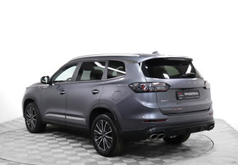 Подержанный автомобиль Chery Tiggo 8 Pro Max 2022 года (7 фото)