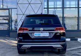 Подержанный автомобиль Volkswagen Teramont 2018 года (6 фото)