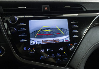 Подержанный автомобиль Toyota Camry Sedan 2018 года (19 фото)