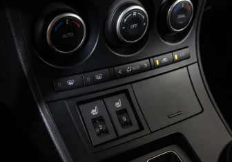 Подержанный автомобиль Mazda 3 Hatchback 2012 года (12 фото)