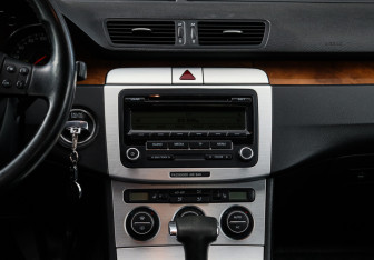 Подержанный автомобиль Volkswagen Passat Sedan 2008 года (10 фото)