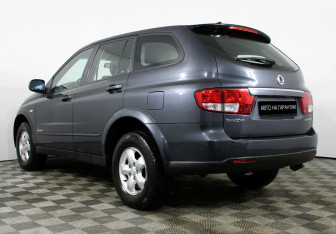 Подержанный автомобиль SsangYong Kyron 2012 года (3 фото)