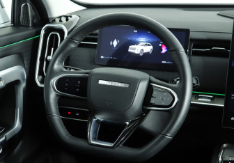 Подержанный автомобиль Jaecoo J7 2023 года (17 фото)