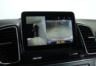 Подержанный автомобиль Mercedes-Benz GLE 2018 года (20 фото)