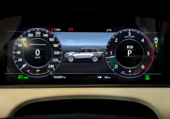 Подержанный автомобиль Land Rover Range Rover Velar 2018 года (13 фото)