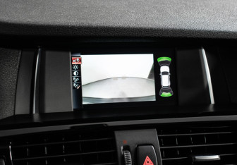 Подержанный автомобиль BMW X3 2014 года (15 фото)