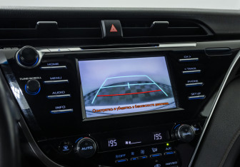 Подержанный автомобиль Toyota Camry Sedan 2018 года (15 фото)