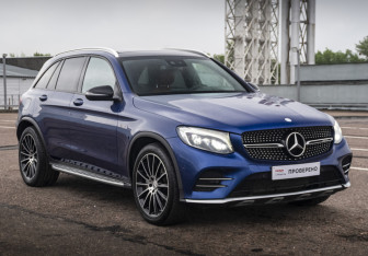 Подержанный автомобиль Mercedes-Benz GLC AMG 2016 года (3 фото)