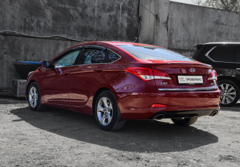 Подержанный автомобиль Hyundai i40 Sedan 2013 года (6 фото)