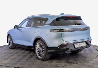 Подержанный автомобиль Voyah Free 2023 года (7 фото)