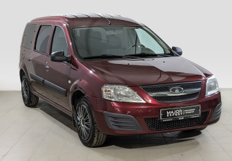 Подержанный автомобиль LADA (ВАЗ) Largus Wagon 2014 года (3 фото)