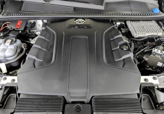 Подержанный автомобиль Volkswagen Touareg 2019 года (9 фото)