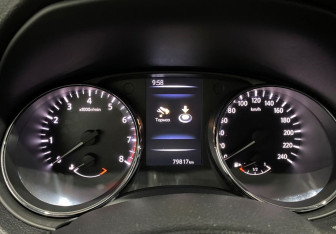 Подержанный автомобиль Nissan X-Trail 2020 года (19 фото)