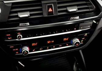 Подержанный автомобиль BMW X4 2019 года (26 фото)