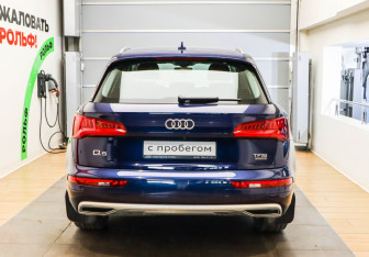 Подержанный автомобиль Audi Q5 2017 года (5 фото)