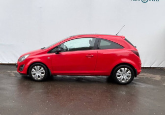 Подержанный автомобиль Opel Corsa 2012 года (5 фото)