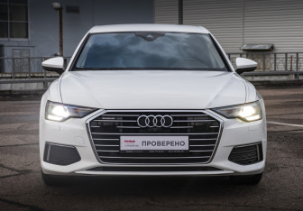 Подержанный автомобиль Audi A6 Sedan 2019 года (2 фото)