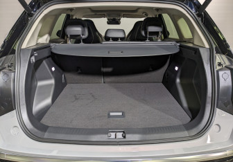 Новый Hongqi HS3 2025 (8 фото)