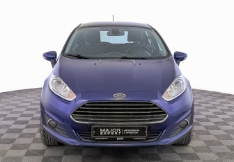 Подержанный автомобиль Ford Fiesta Hatchback 2017 года (2 фото)