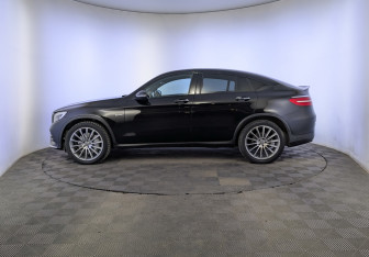 Подержанный автомобиль Mercedes-Benz GLC AMG 2017 года (8 фото)