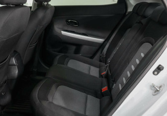 Подержанный автомобиль Kia Ceed Hatchback 2012 года (11 фото)