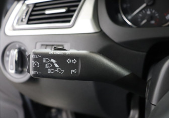 Подержанный автомобиль Skoda Rapid Liftback 2014 года (18 фото)