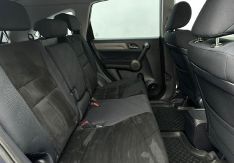 Подержанный автомобиль Honda CR-V 2012 года (14 фото)