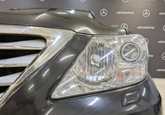 Подержанный автомобиль Lexus LX 2010 года (11 фото)