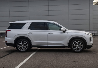 Подержанный автомобиль Hyundai Palisade 2022 года (4 фото)