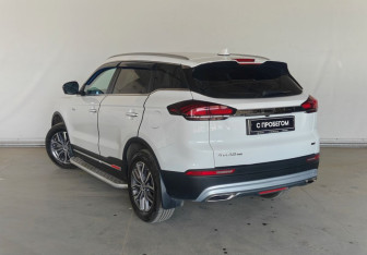 Подержанный автомобиль Geely Atlas Pro 2022 года (7 фото)