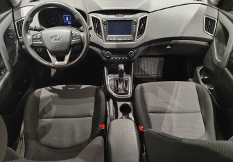 Подержанный автомобиль Hyundai Creta 2019 года (10 фото)