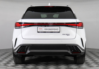 Подержанный автомобиль Lexus RX 2022 года (6 фото)