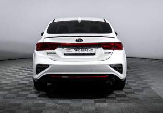 Подержанный автомобиль Kia Cerato Sedan 2020 года (6 фото)