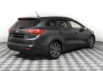 Подержанный автомобиль Kia Ceed Wagon 2013 года (5 фото)