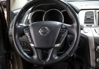 Подержанный автомобиль Nissan Murano Suv 2014 года (16 фото)
