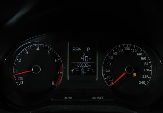 Подержанный автомобиль Volkswagen Polo Sedan 2014 года (11 фото)