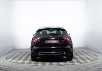 Подержанный автомобиль Citroen DS4 2014 года (6 фото)