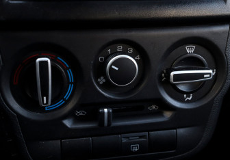 Подержанный автомобиль LADA (ВАЗ) Granta Sedan 2023 года (14 фото)