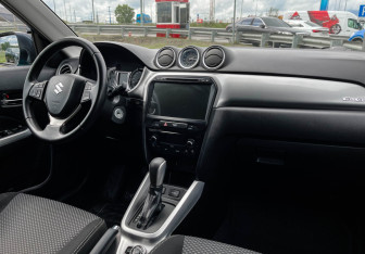 Подержанный автомобиль Suzuki Vitara 2016 года (9 фото)