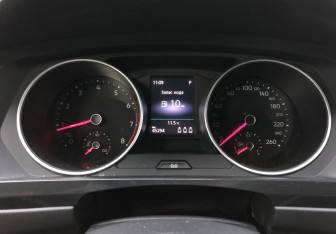 Подержанный автомобиль Volkswagen Tiguan 2019 года (6 фото)