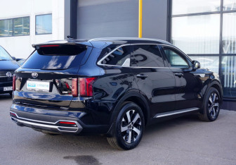 Подержанный автомобиль Kia Sorento 2021 года (5 фото)