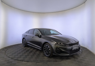 Подержанный автомобиль Kia K5 2020 года (3 фото)