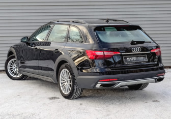 Подержанный автомобиль Audi A4 allroad 2021 года (7 фото)
