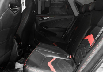 Подержанный автомобиль Kaiyi E5 2023 года (8 фото)