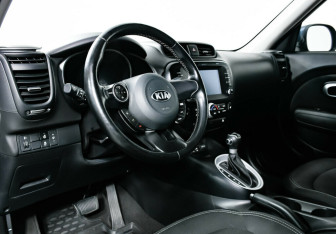 Подержанный автомобиль Kia Soul 2019 года (10 фото)