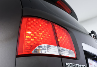 Подержанный автомобиль Kia Sorento 2010 года (21 фото)